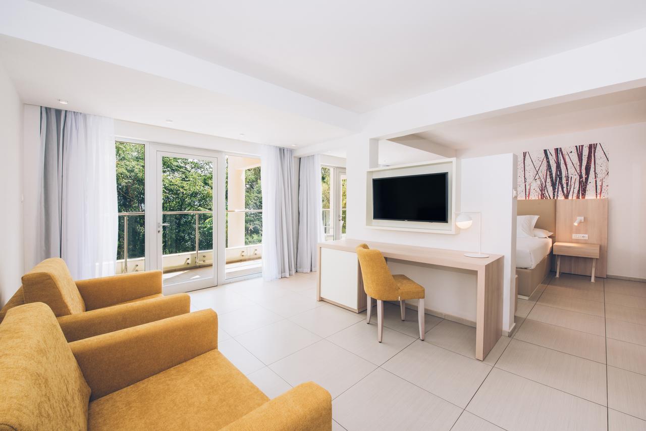 Iberostar Waves Herceg Novi All Inclusive Exterior photo